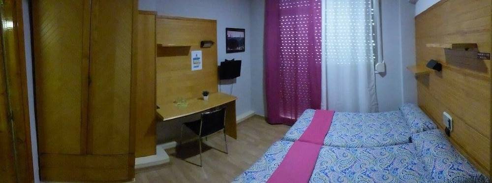Hostal Rioja Condestable 2