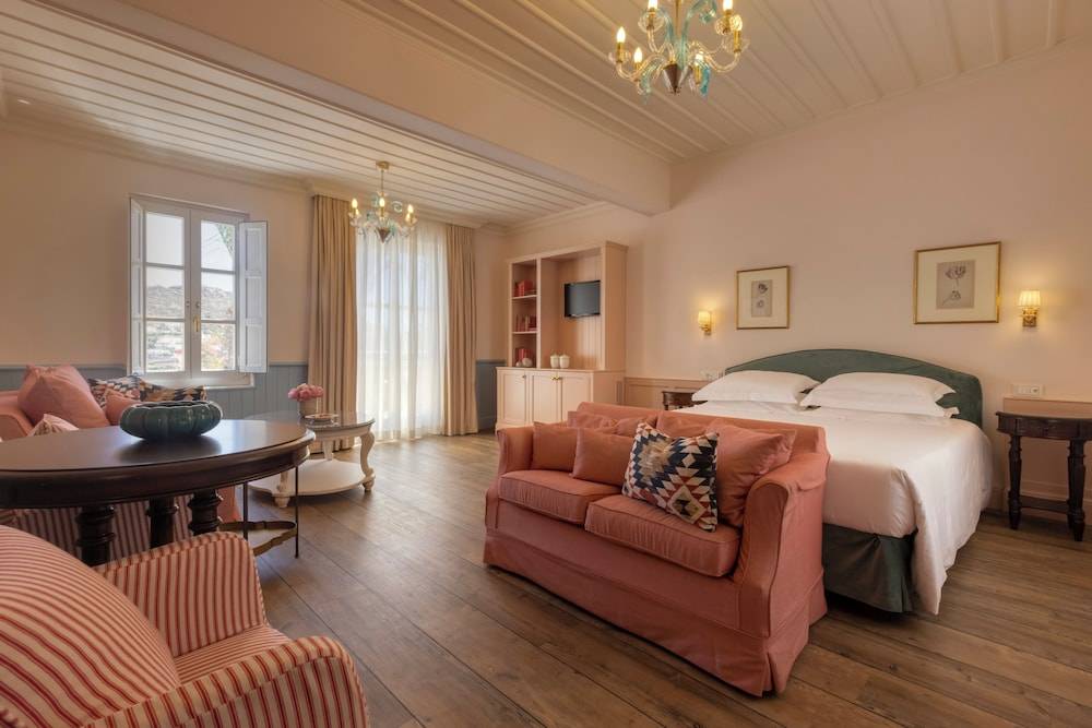 Dorion Hotel 1