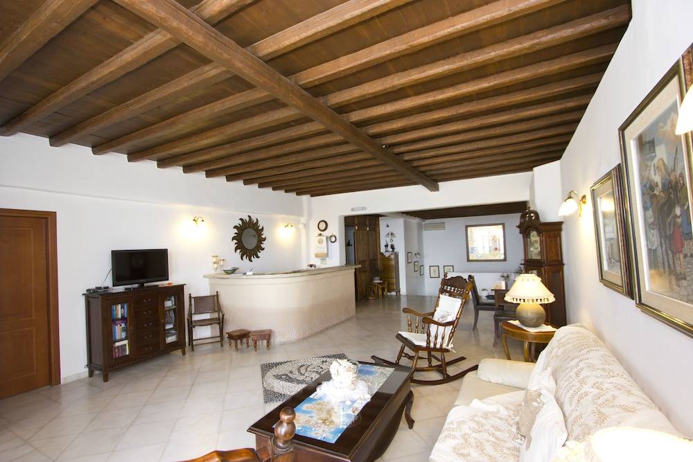 Paradision Hotel 2