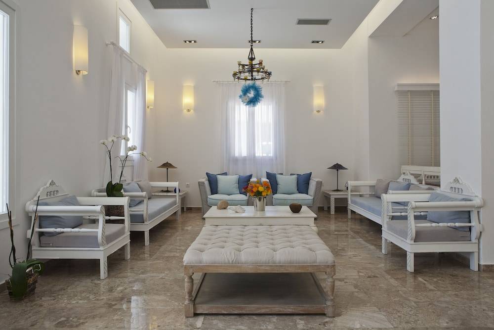Kamari Hotel 2