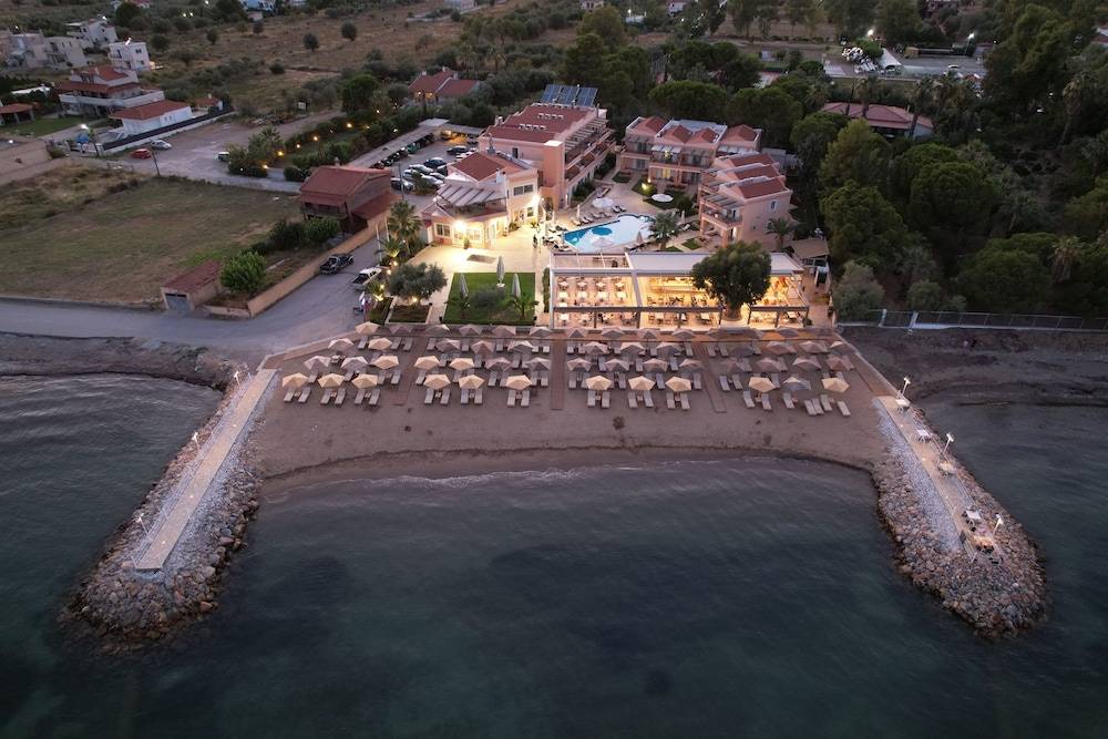 Avantis Suites Hotel 1