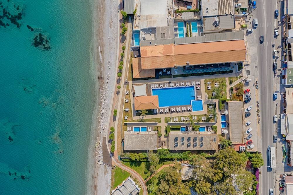 Villa Di Mare Seaside Suites 1