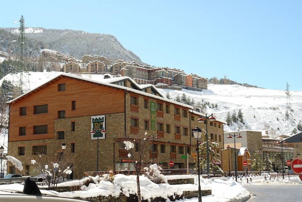 Apartamentos Turísticos Roc Del Castell 1