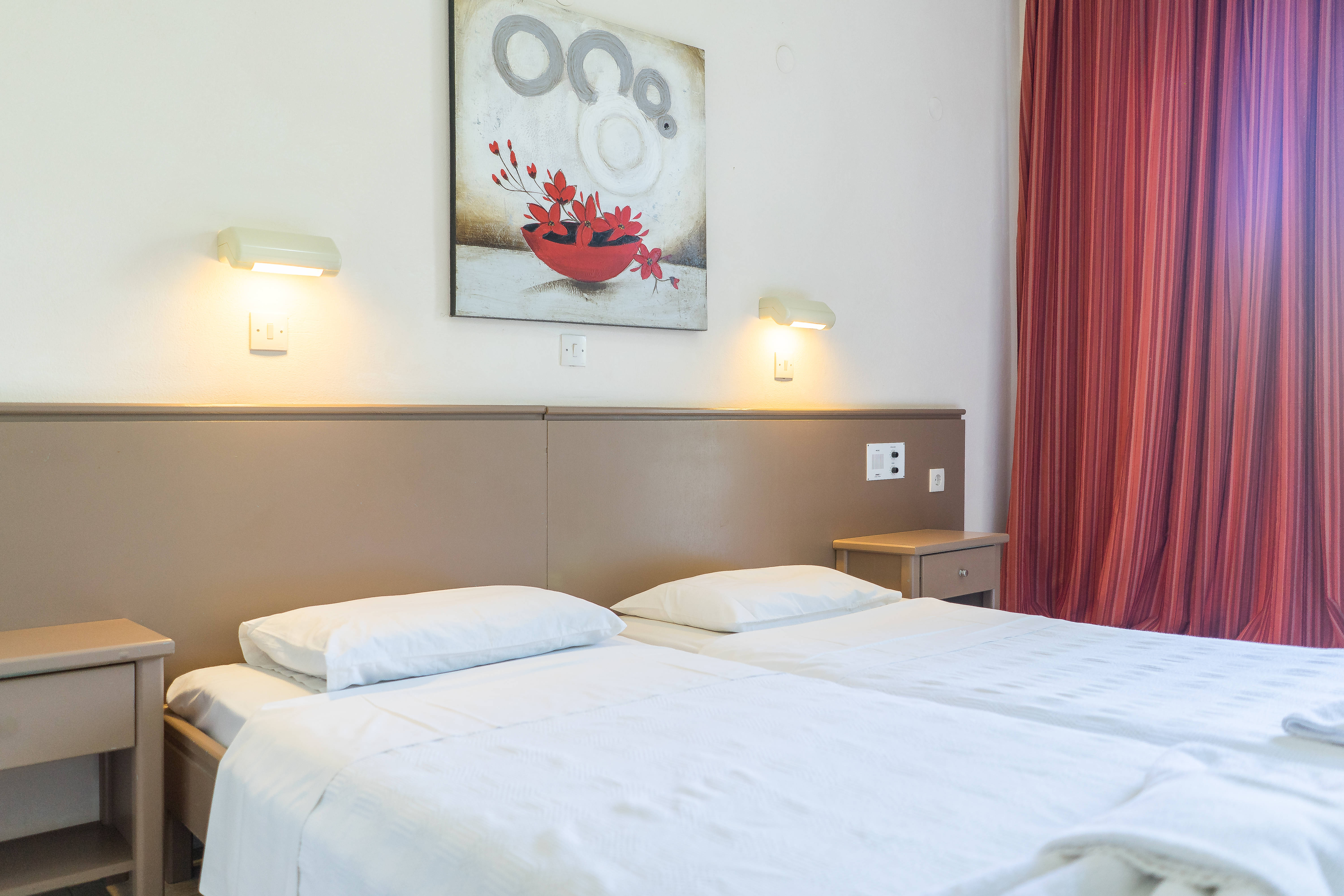 Amira Hotel 1