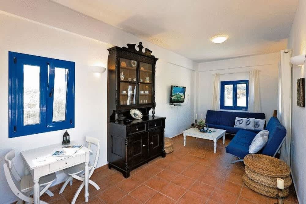 Katikies Studios & Apartments 2