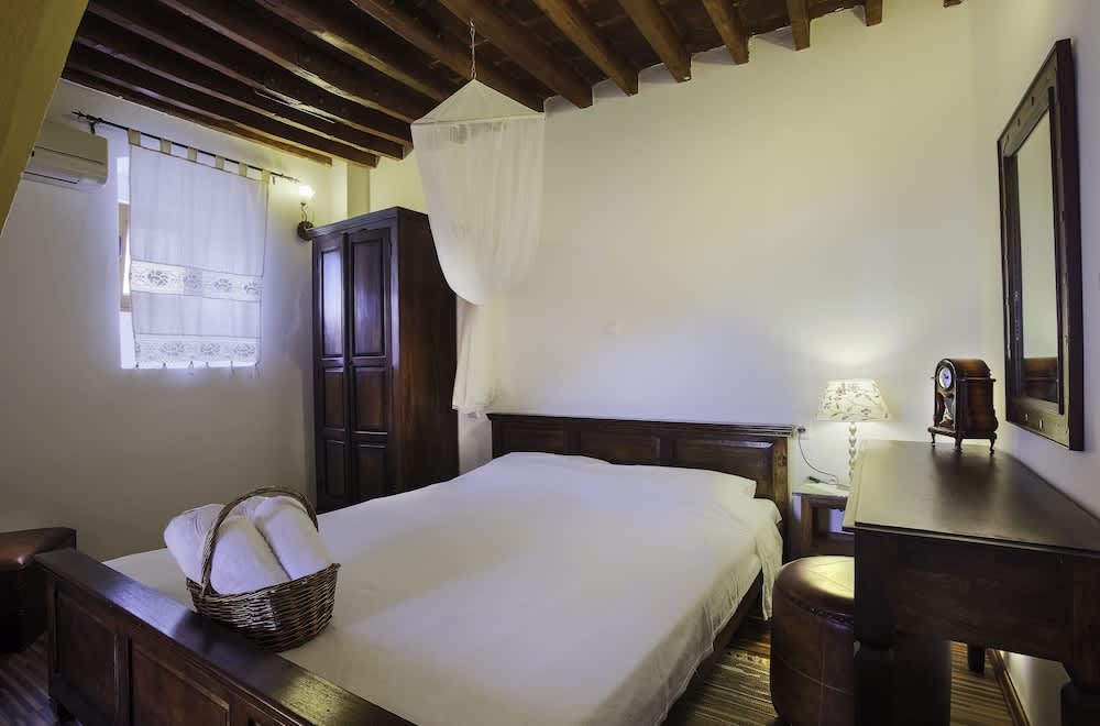 Lindos Boutique - Adults Only 2