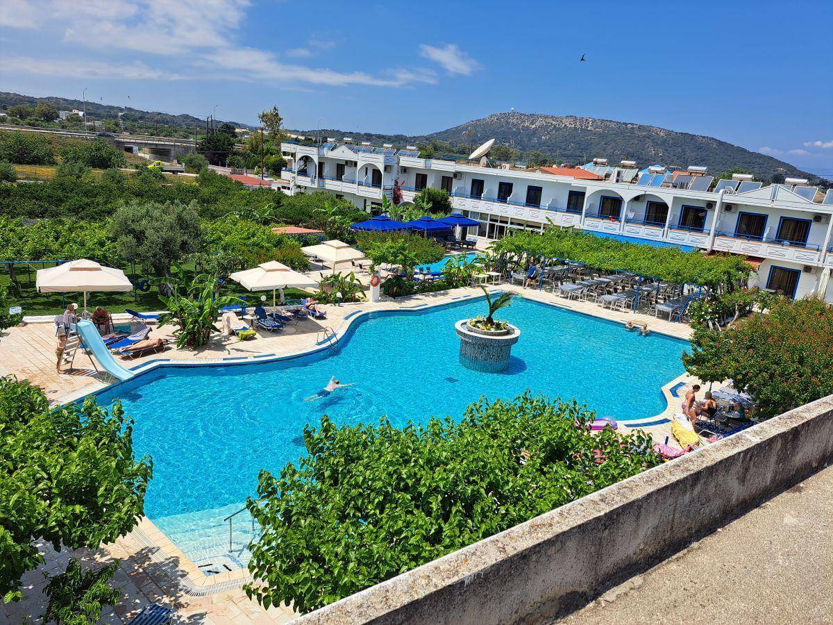 Garden Hotel 2