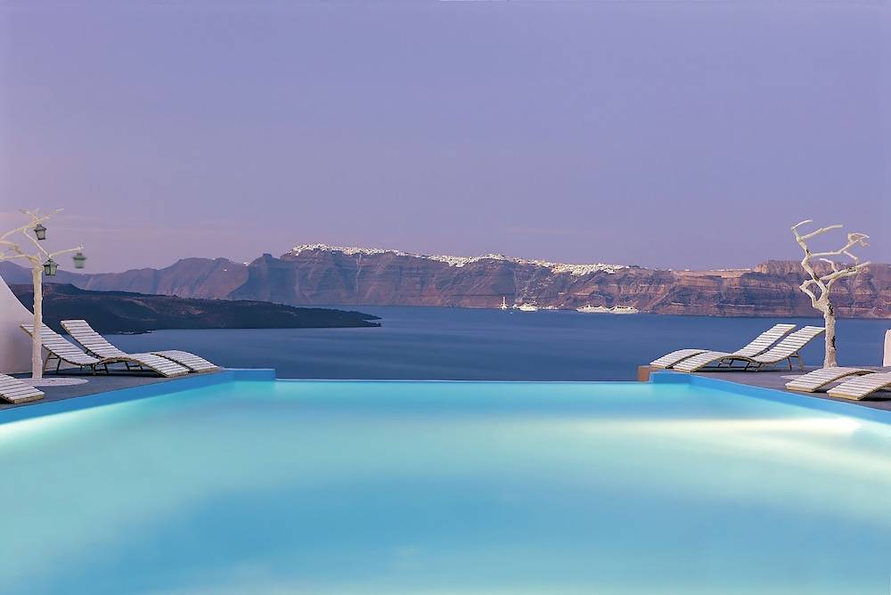 Astarte Suites 1