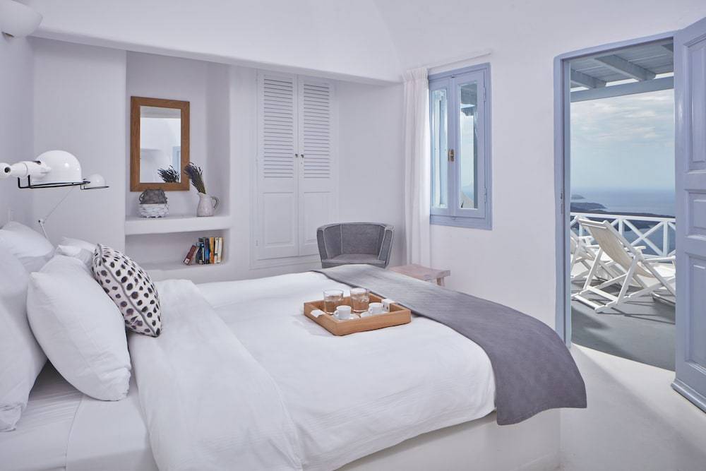 Cliff Side Suites 2