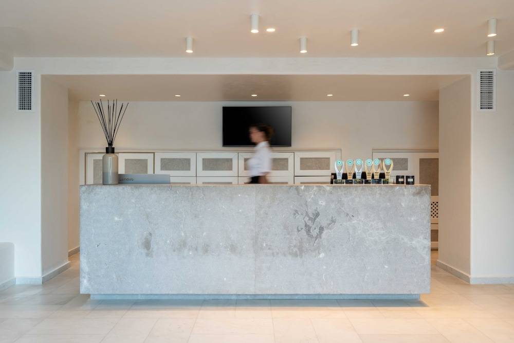 Rocabella Santorini Hotel & Spa 2