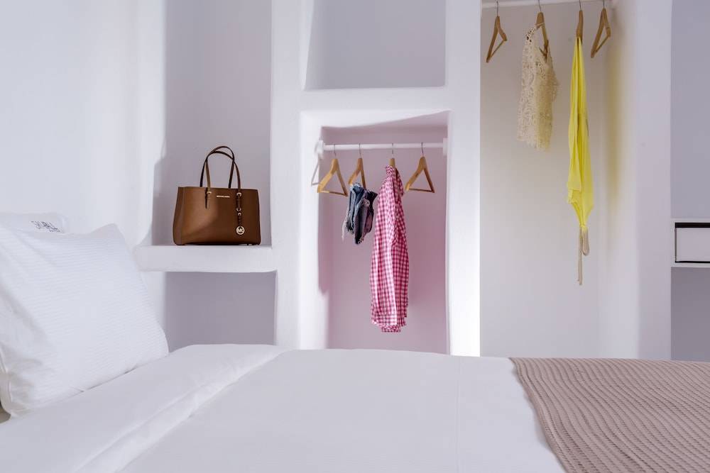 Skyfall Suites - Adults Only 2