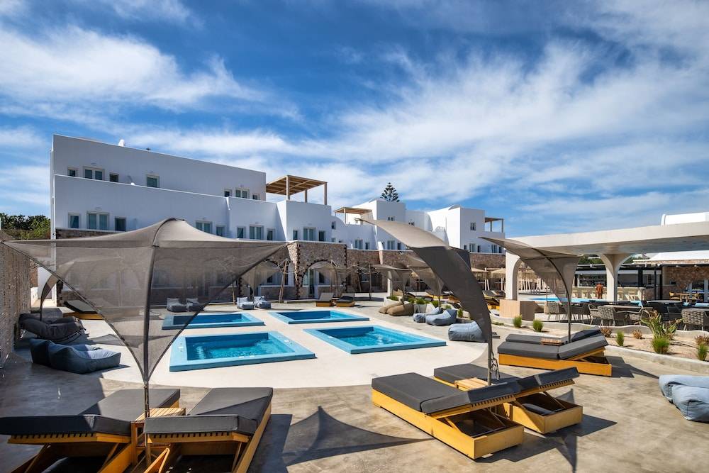 Aelia Luxury Suites 1