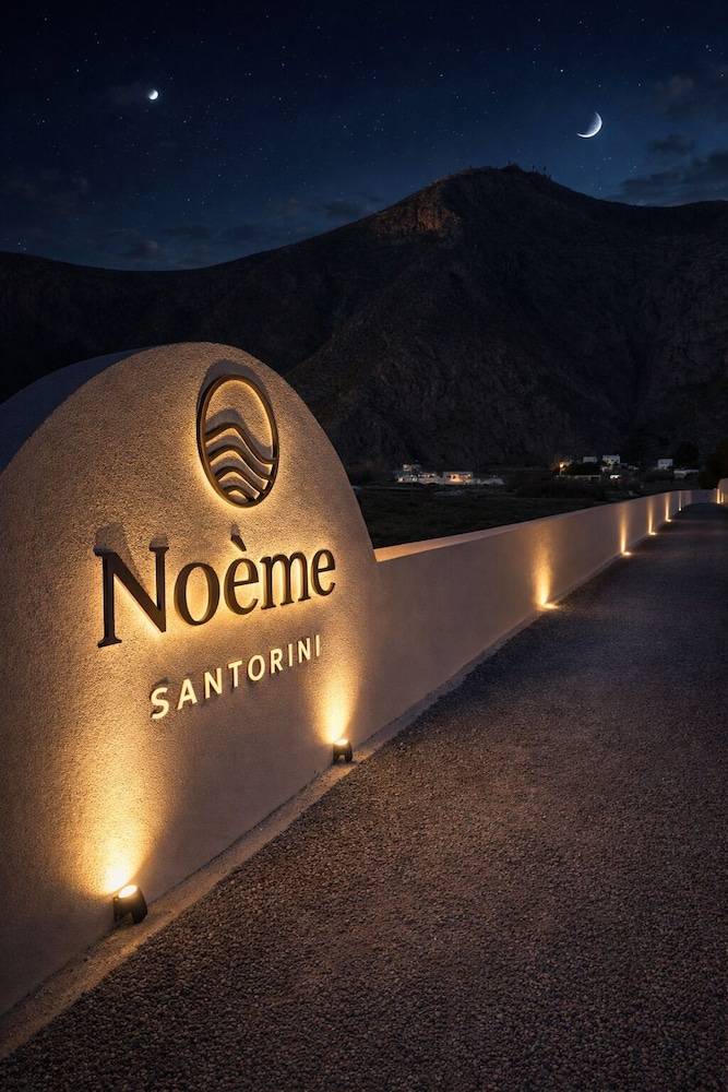 Noème Santorini 1