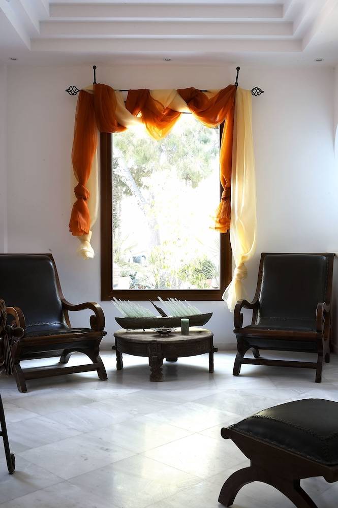 Meltemi Excelsior Suites 2