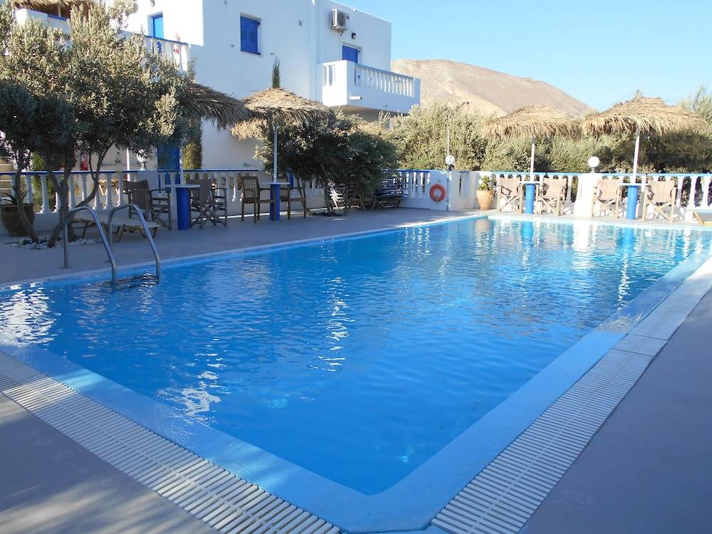 Studios Apartments Kapetanios 1