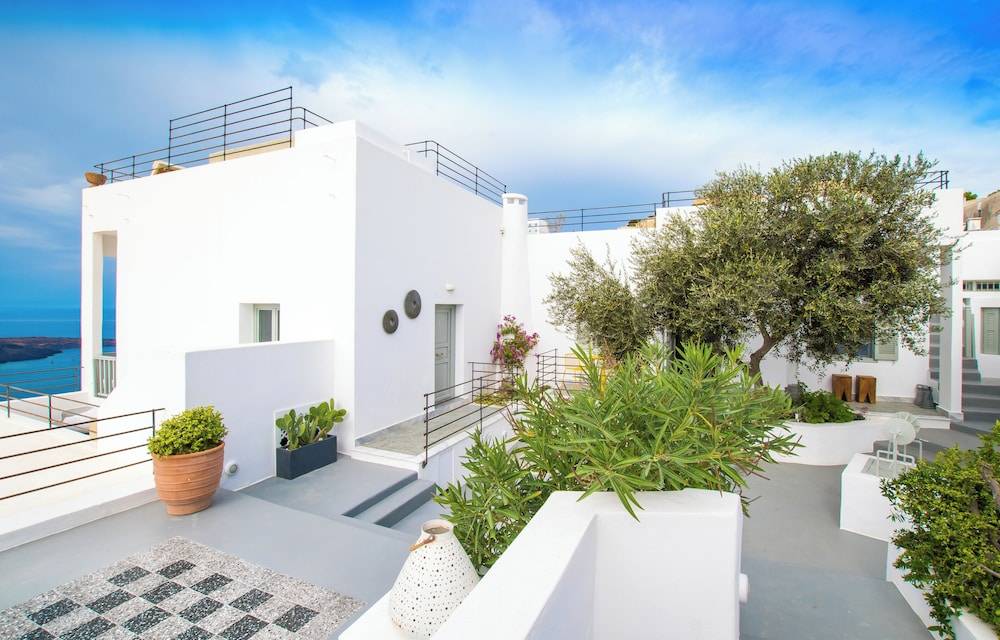 Amelot Art Suites 1