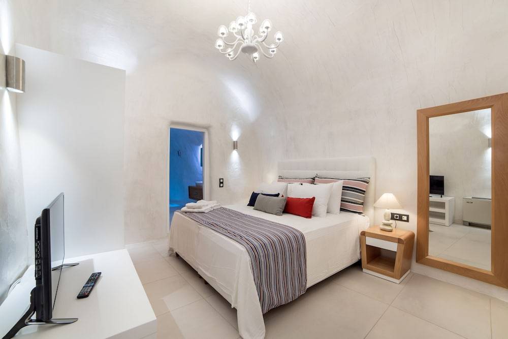 Daydream Luxury Suites 2