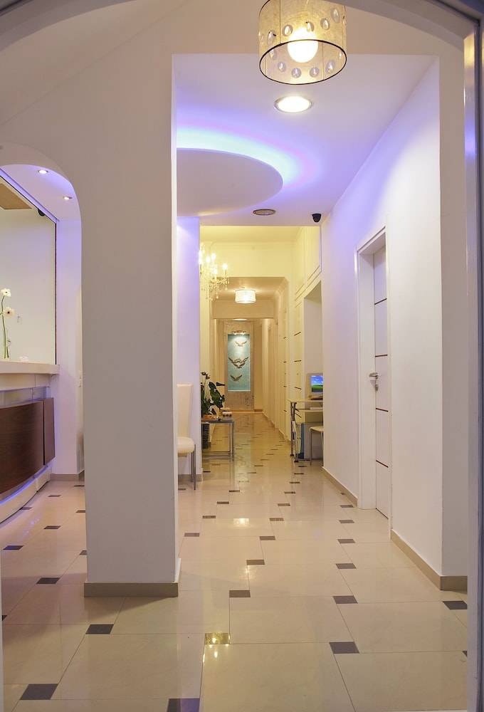Loizos Stylish Residences 2