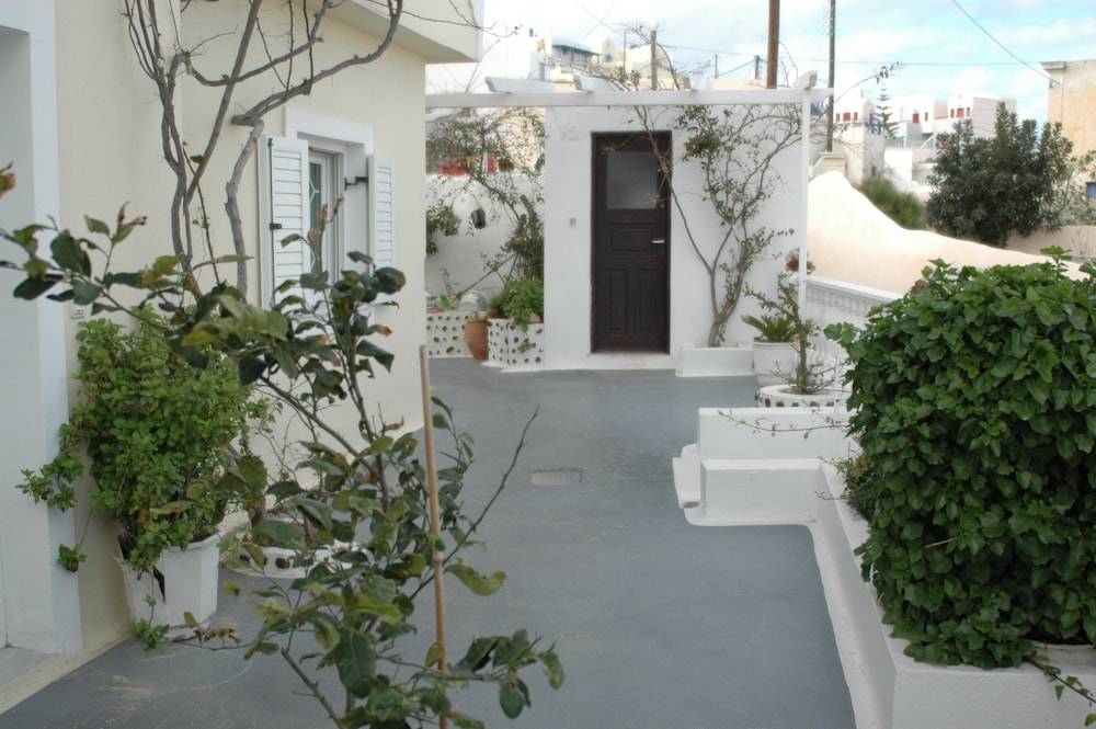 Vinas Place City Center 1
