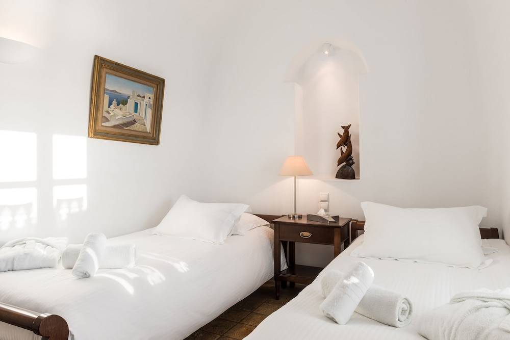 Pantelia Suites 2
