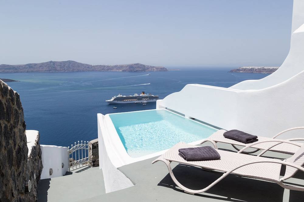 Adamant Suites 1