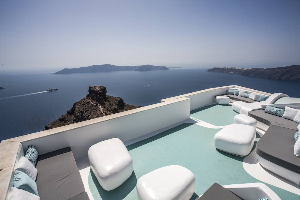 Andronikos Santorini 1