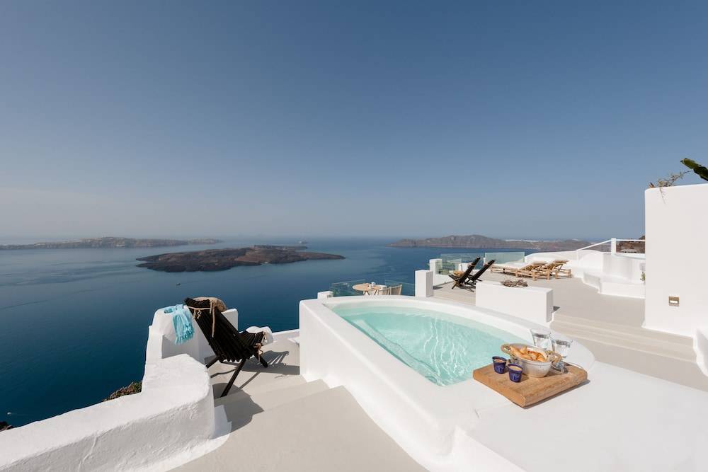 Cocoon Suites 1