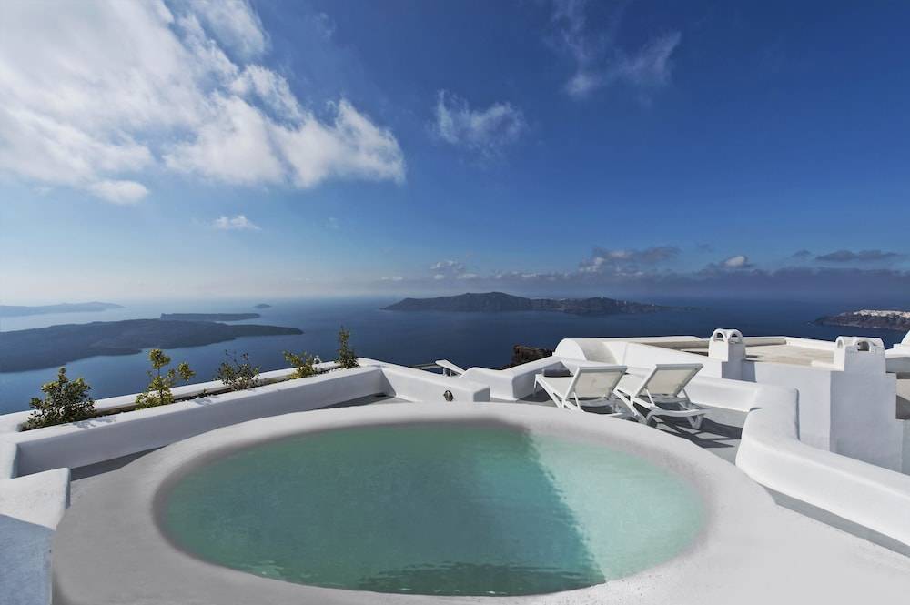 Ananda Suites 1