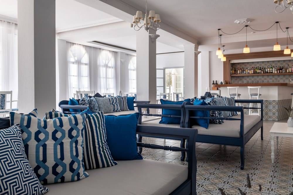 Rivari Santorini Hotel 2