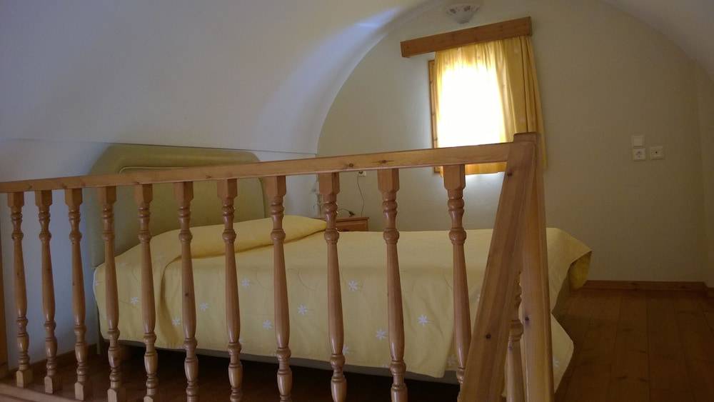 Anemomilos Suites 2