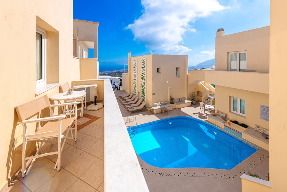 Reverie Santorini Hotel 1