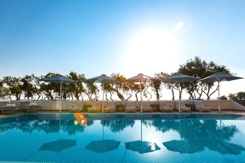 Memories Beach Hotel 1