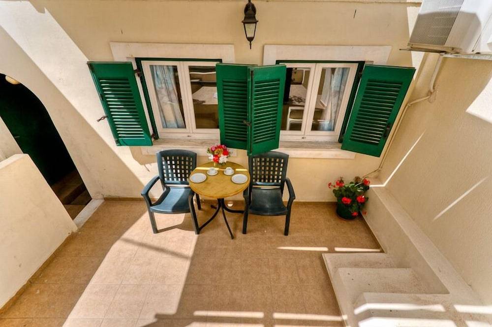 Phevos Villa 2