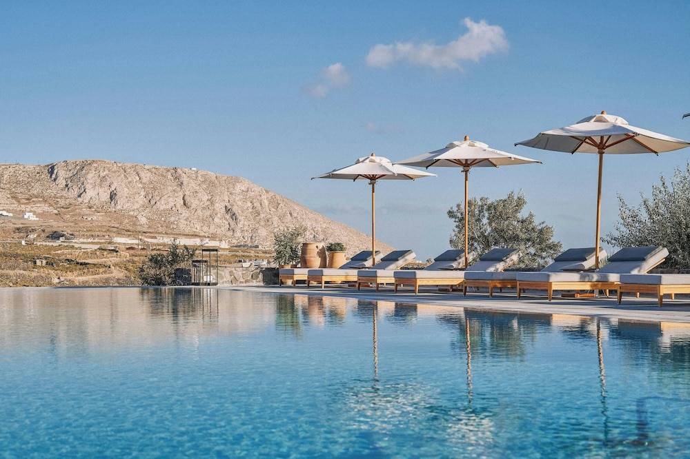 Vedema, a Luxury Collection Resort, Santorini 1