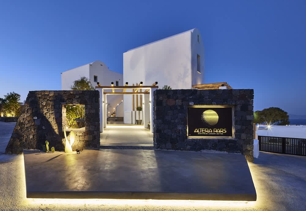 Altera Pars Suites 1