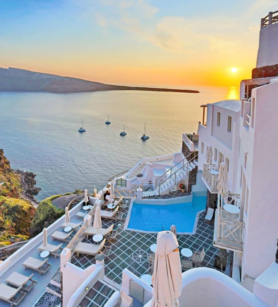 Oia Mare Villas 1
