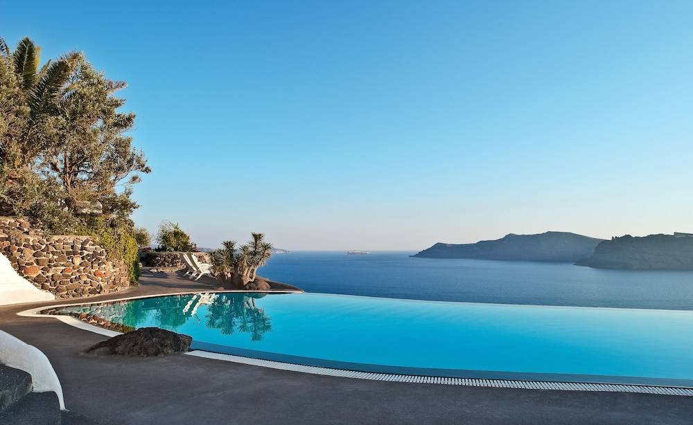 Perivolas Hotel 1