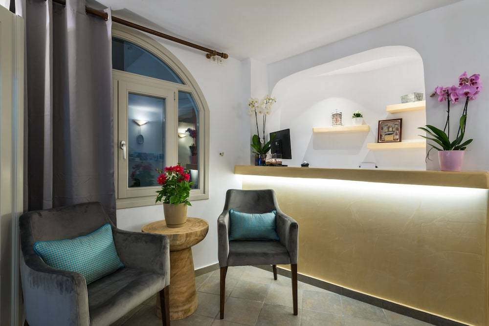 Kima Oia Suites 2