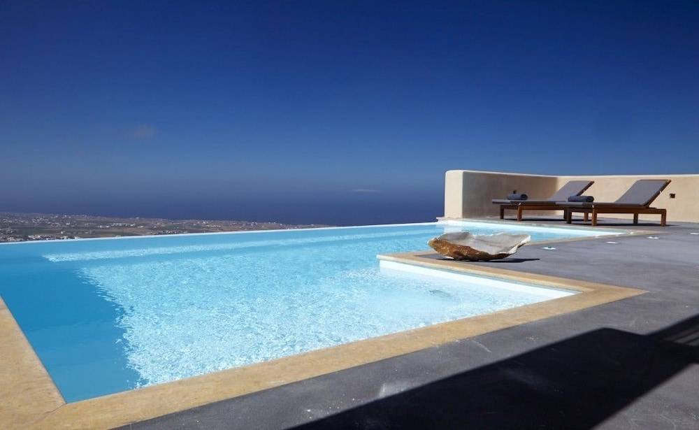 Voreina Gallery Suites 1