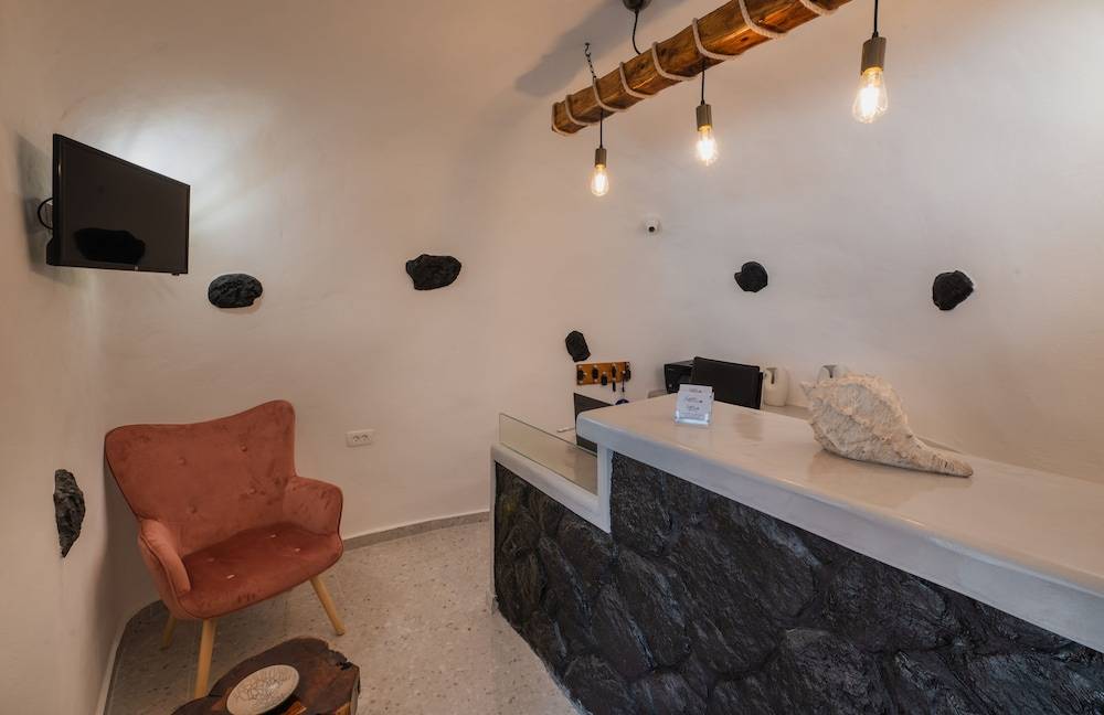 Santoterra Antigua Suites 2