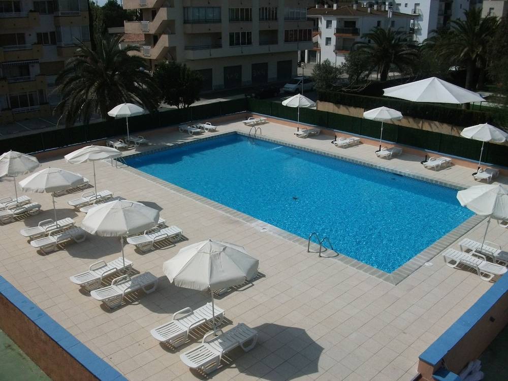 Nautilus Hotel 1
