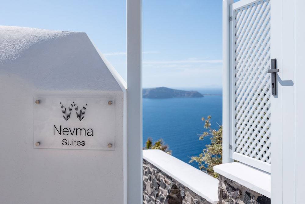 Nevma Suites 1