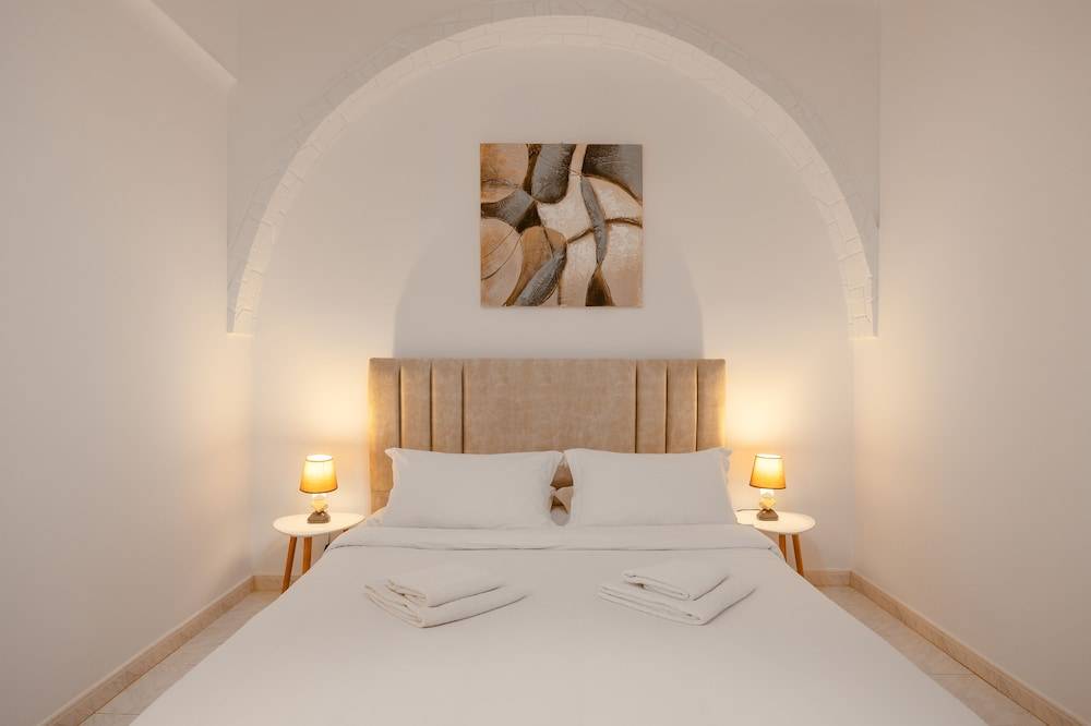Nevma Suites 2