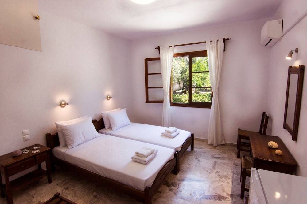 Naftilos Skiathos 2