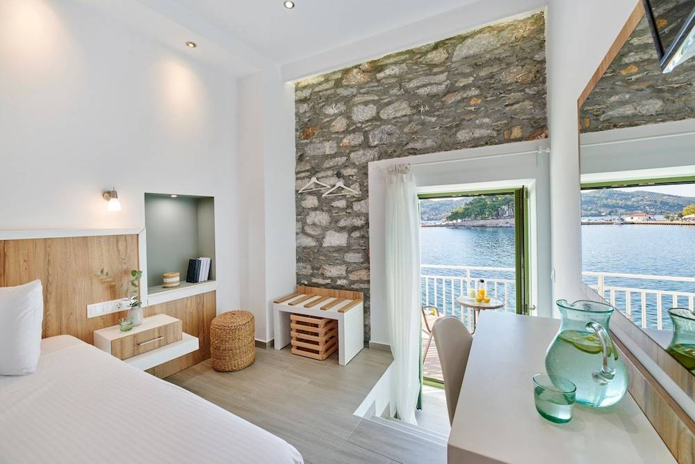 The Water Suites 1