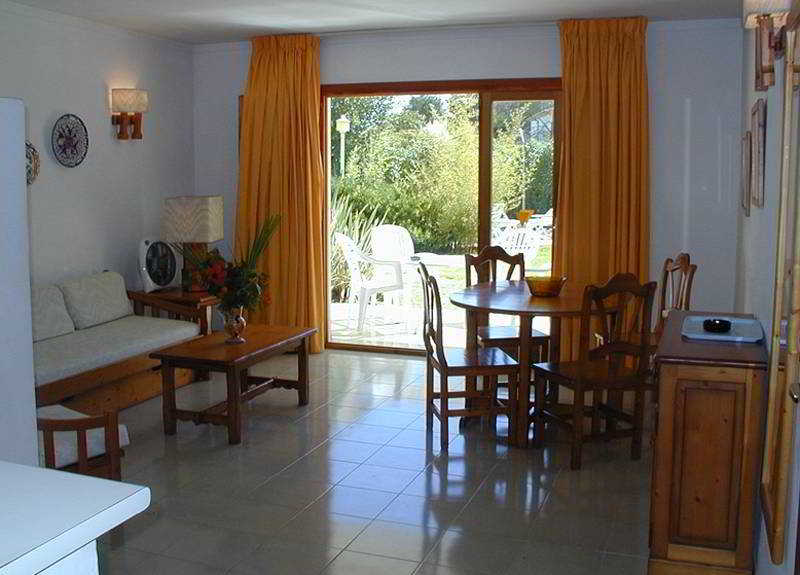 Apartamentos Leo 2