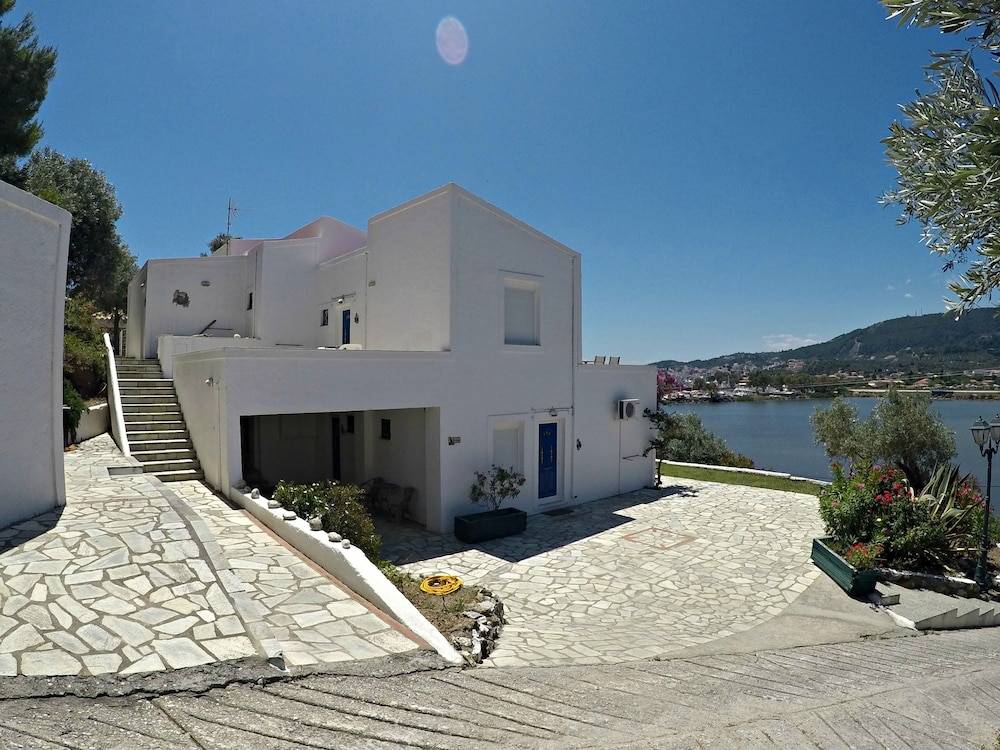 Villa Ariadni 2