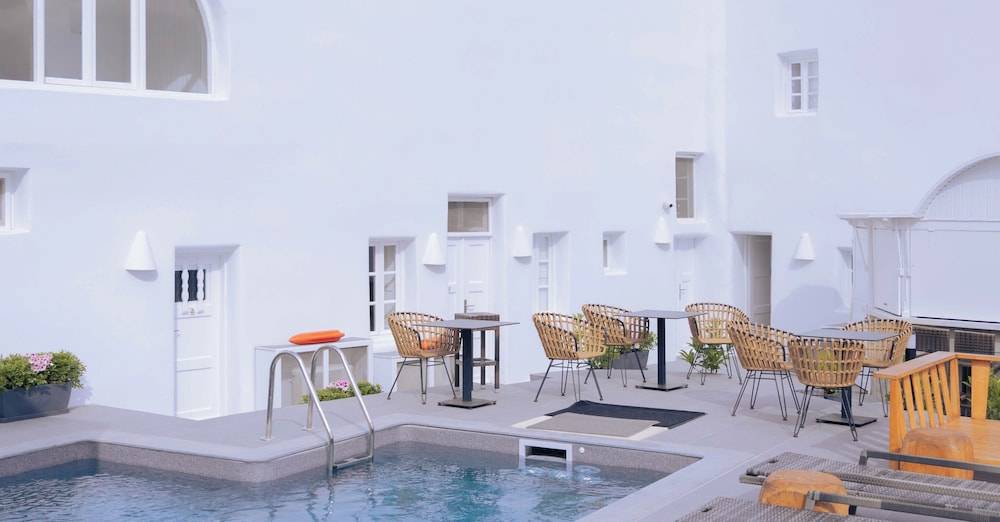 Nomikos Villas 1