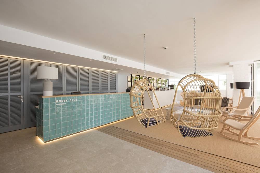 Cabot Hobby Club Apartments 2