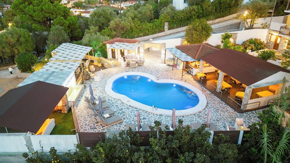 Skiathos Island Suites 1